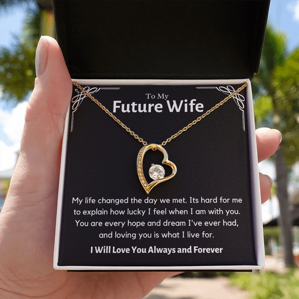 Future Wife 4.20.23 blk-gold