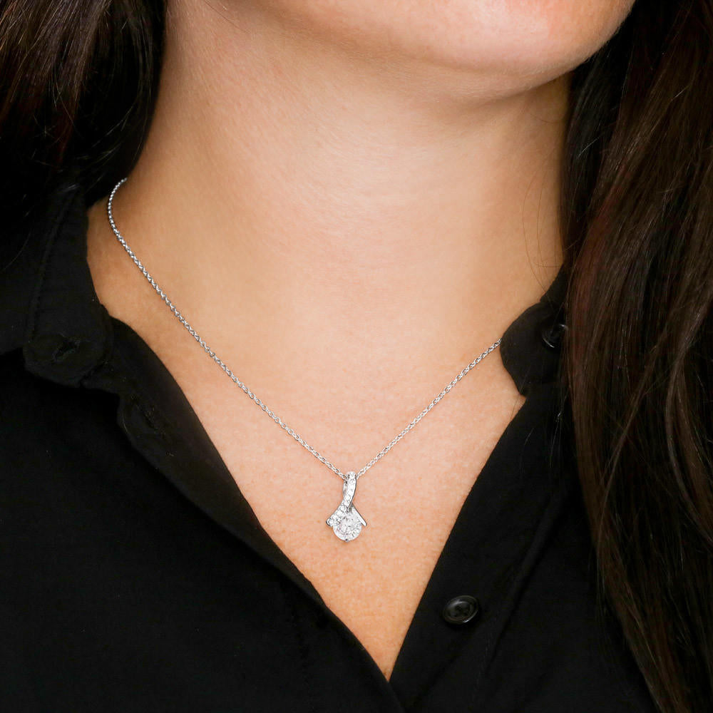 Wonderful Bonus Mom from Son - Alluring Beauty Necklace, blk, org